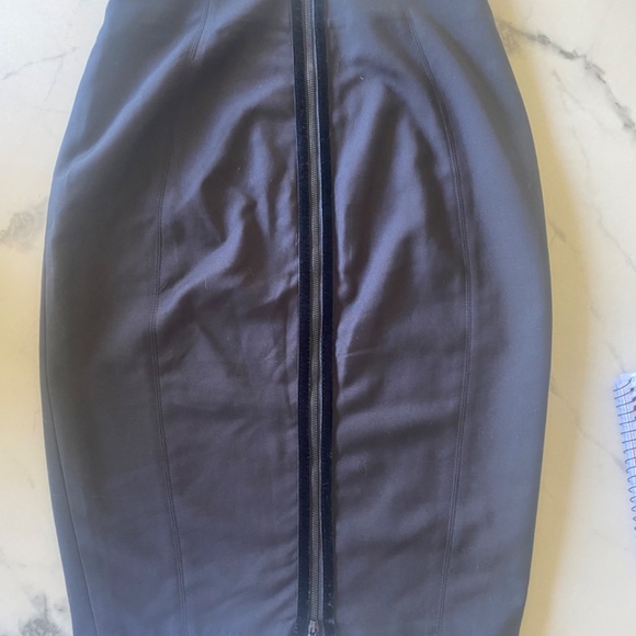Zara Black Zippered Skirt With Velvet Trim Women’s XS - Picture 2 of 5